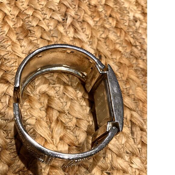 Geneva Silver Cuff Watch Women's Celtic Analog *New Battery* Dressy Bracelet - Picture 5 of 10